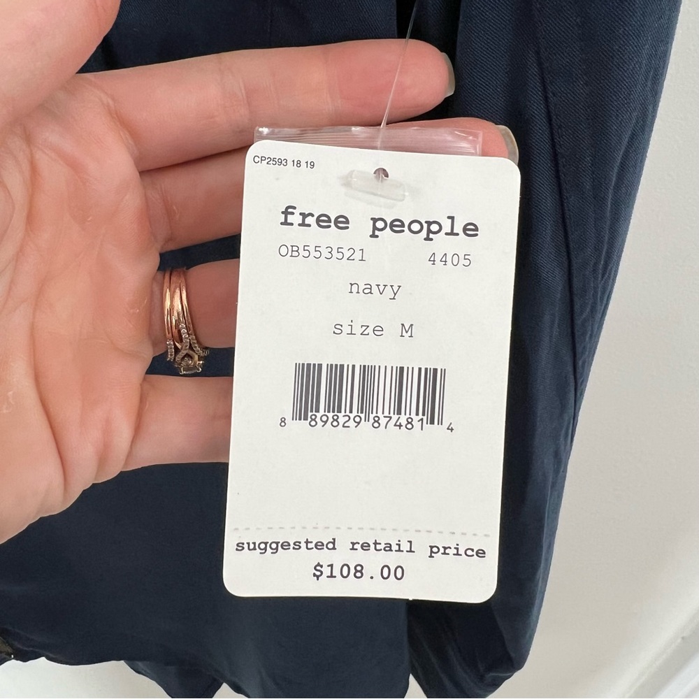 Free People Navy Off Campus Button Front Top Size Medium NWT - Picture 12 of 16